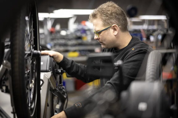 Van droom naar werkelijkheid: Jearrel wordt fietsenmaker van circulaire e-bikes