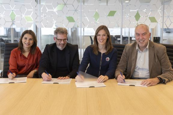 NVvA ondertekent hernieuwd professioneel statuut voor arbeidsdeskundigen bij UWV